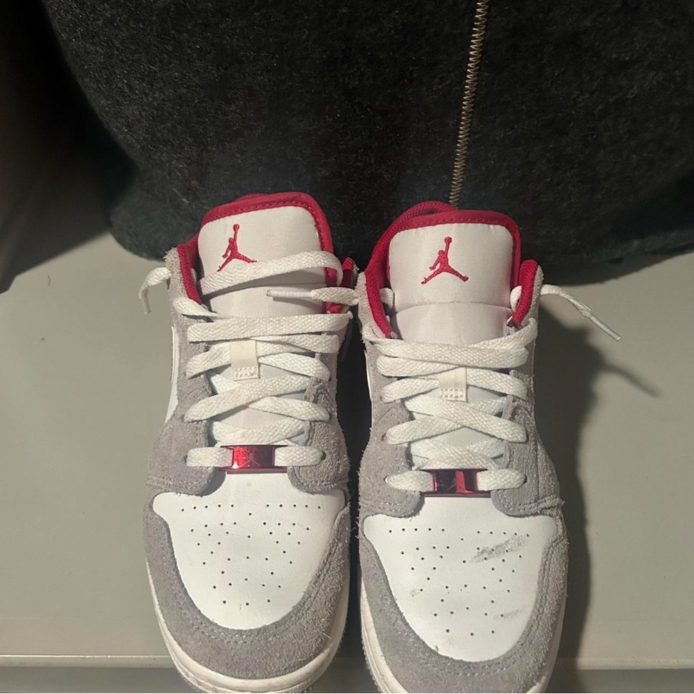 Nike Women's Sneakers - White and Red